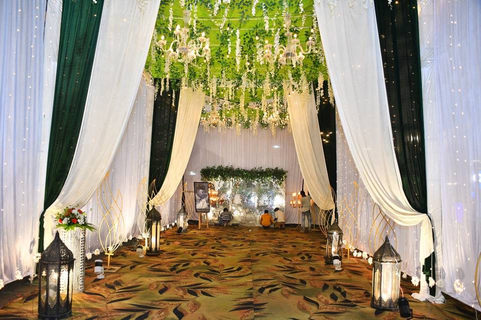 Entrance decor