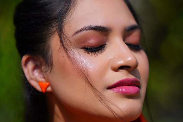 Party makeup