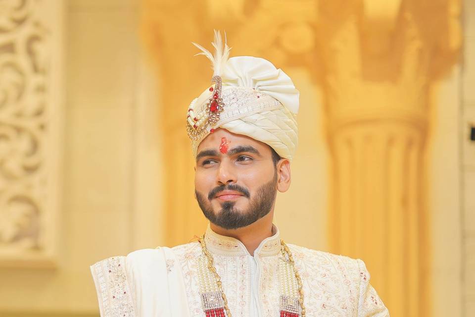 Groom