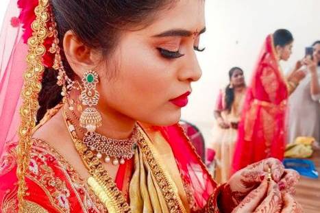 Bridal makeup