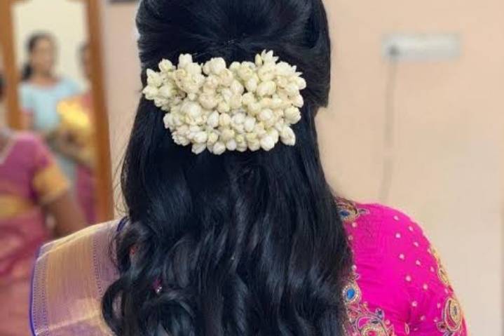Easy Kuchipudi Hairstyle  More details in description box  Dance  hairstyles Hairstyle Hairdo