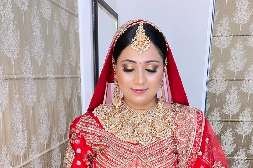 Makeupbybhawnaarora_1679983794_3068248908081607778_1220176002