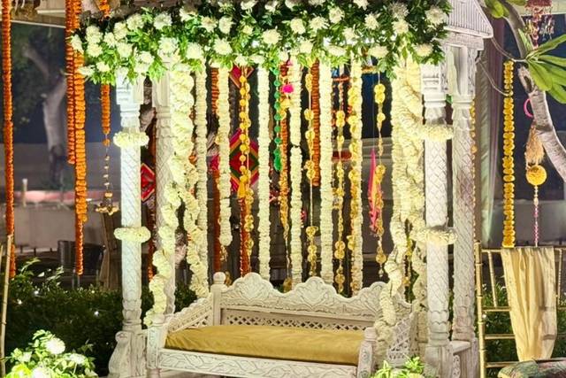 POOLSIDE MEHNDI SET-UP