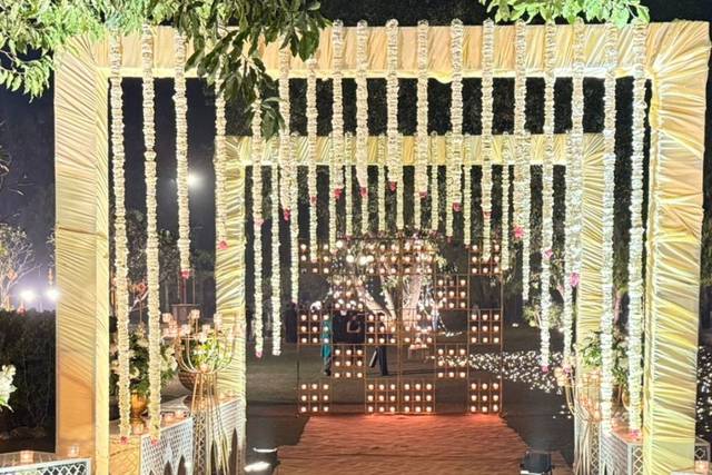 MEHNDI SANGEET ENTRANCE