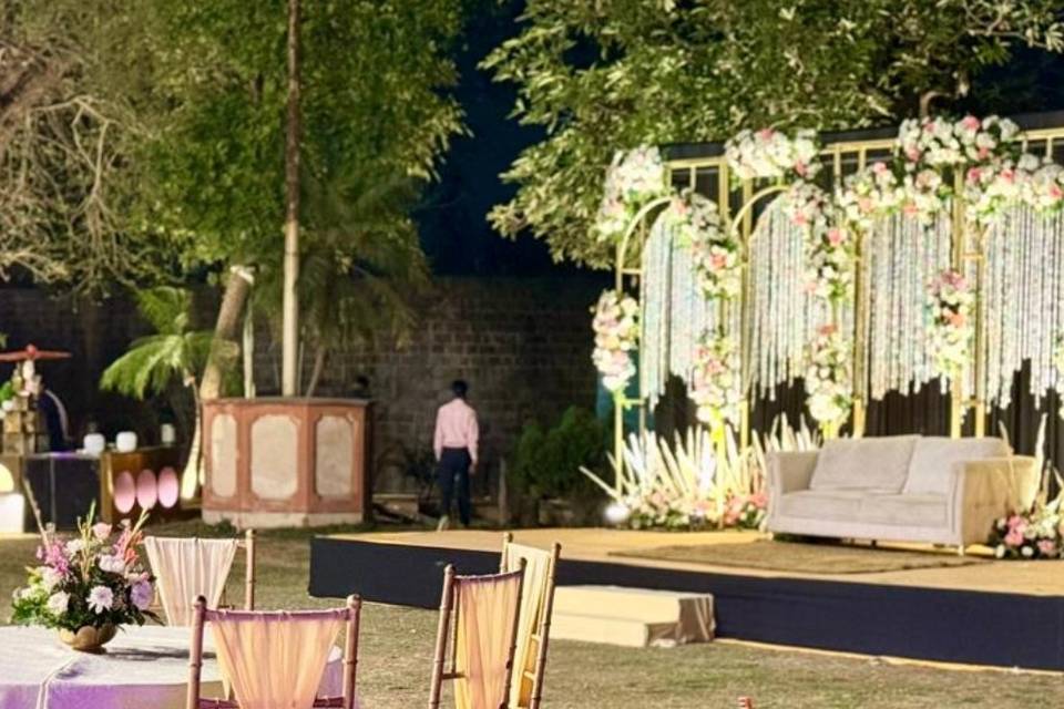 ENGAGEMENT SET-UP