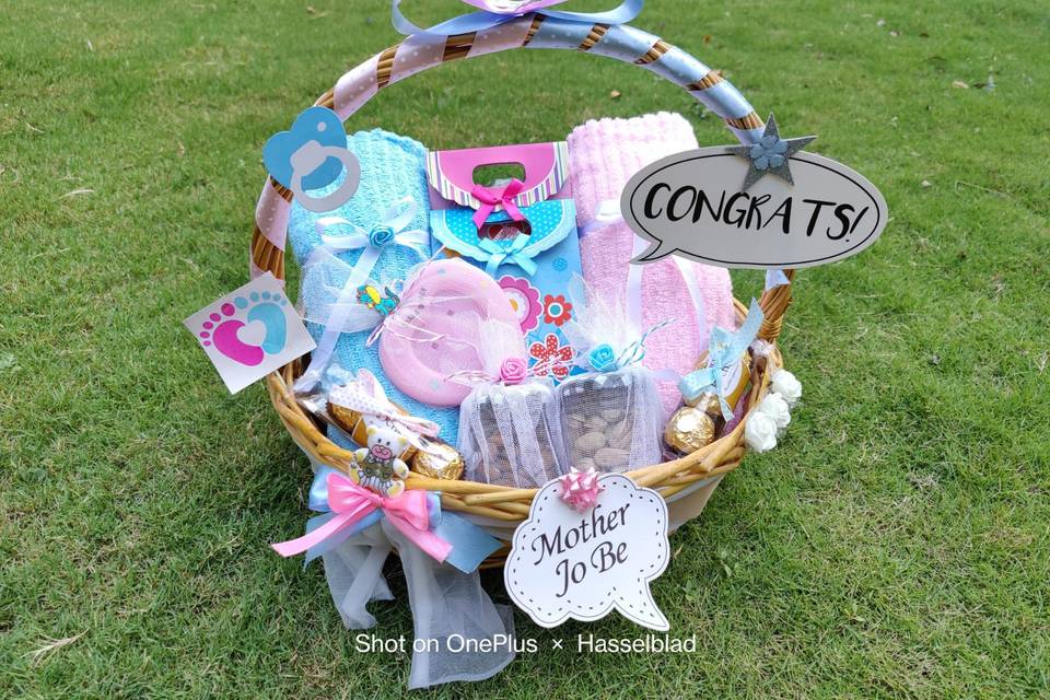 Baby shower basket