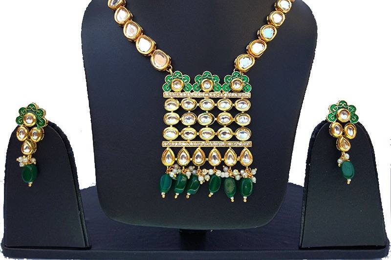 Necklace set