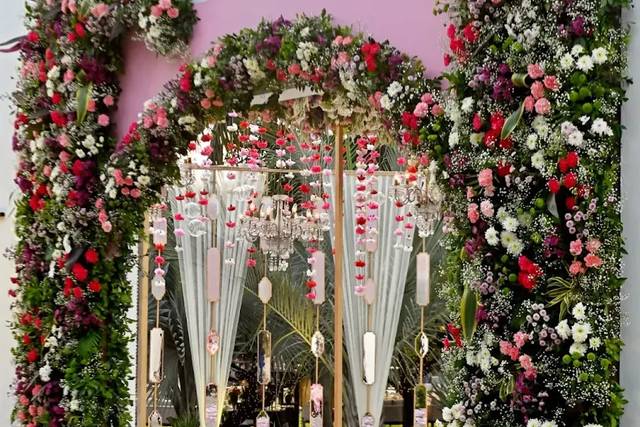 Entrance decor