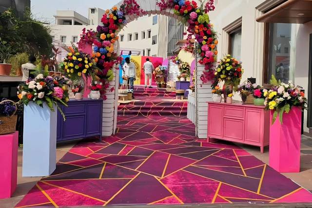 Entrance decor