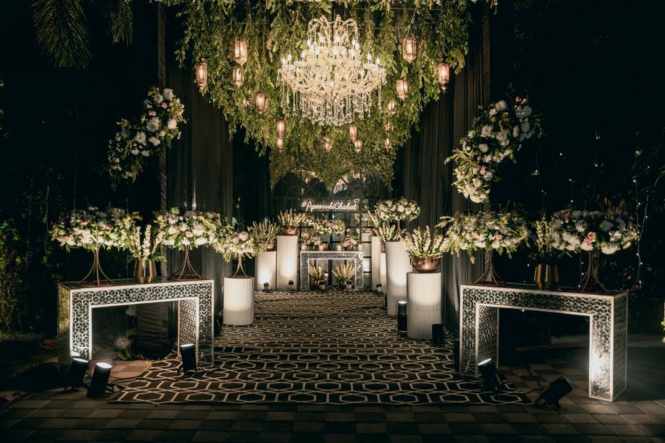 Entrance decor