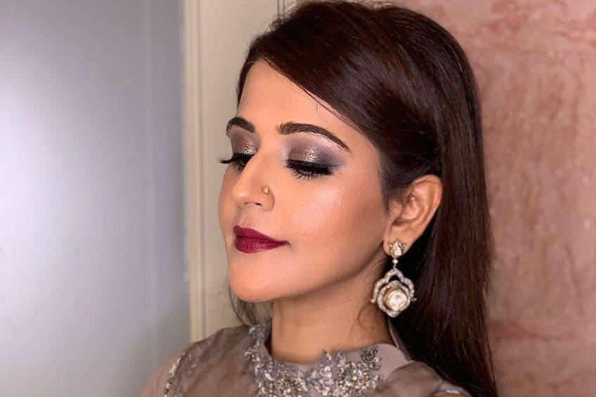 Party makeup