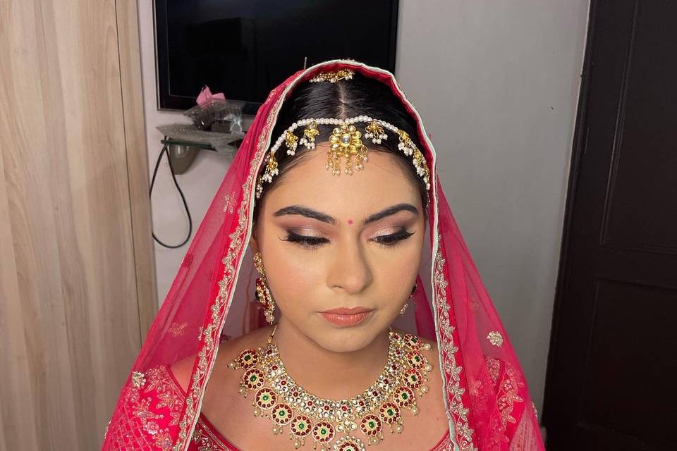 Makeup by Tanvi Wahi