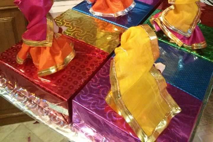 Anytime Gift Packing Trousseau by Rashima Makkar