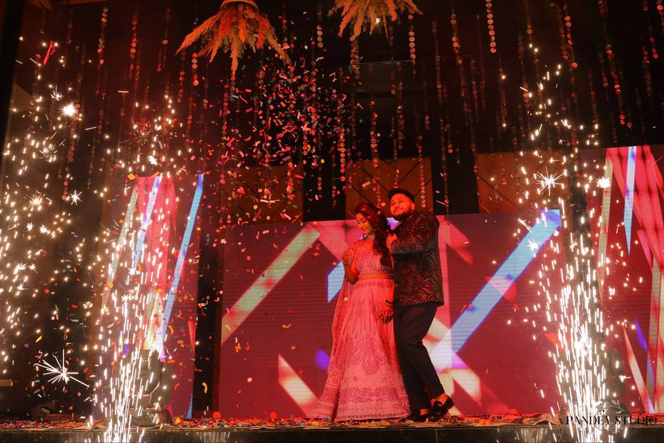 Manish Weds Abhilasha