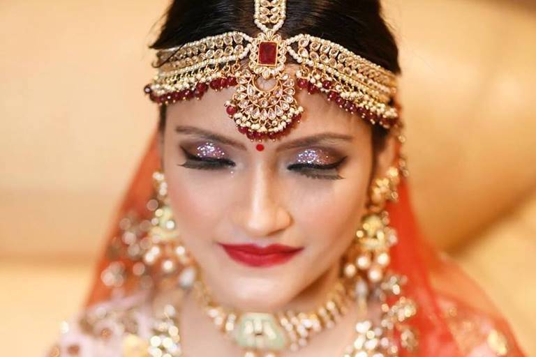 Bridal makeup