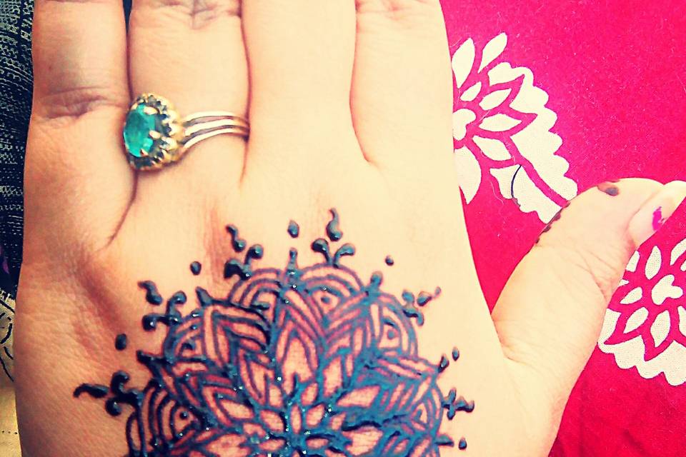 Akila Mehendi Art