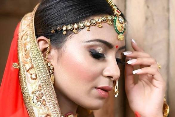 Bridal makeup