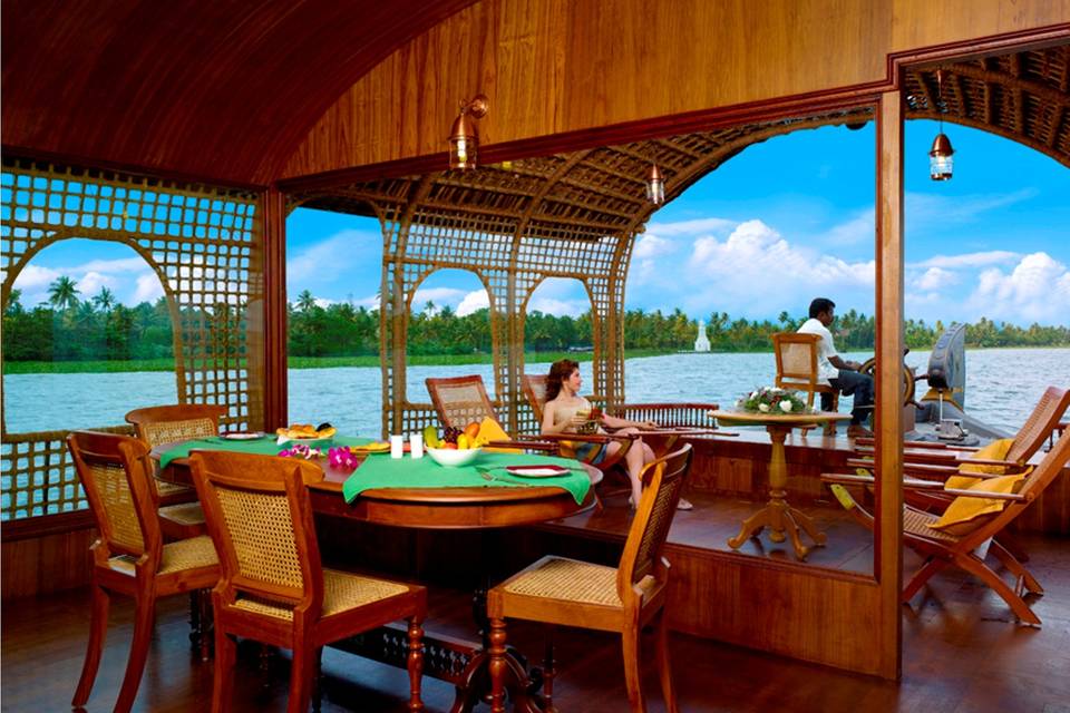 Luxury Houseboat