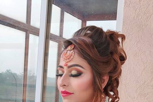 Richa Makeovers, Agra