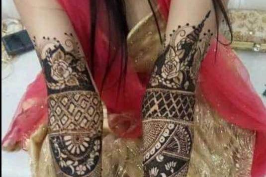 Mansi Mehndi Artist and Beauty Parlour