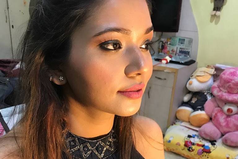 Party makeup