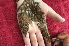 Asha Kapoor Mehandi Design