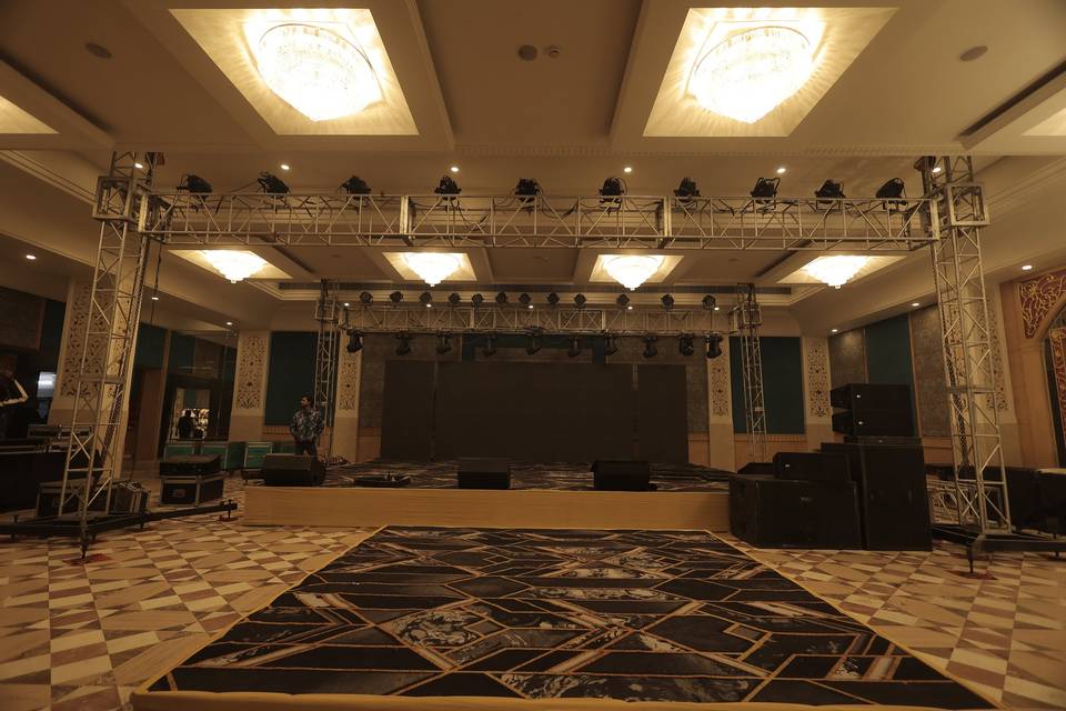 Le Méridien | Sangeet Decor