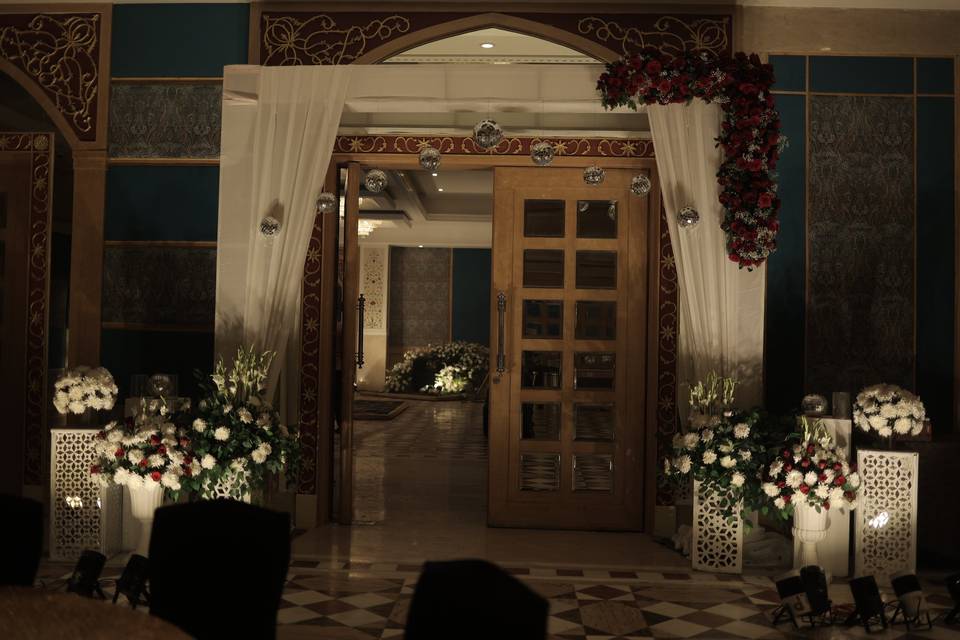Le Méridien | Sangeet Decor