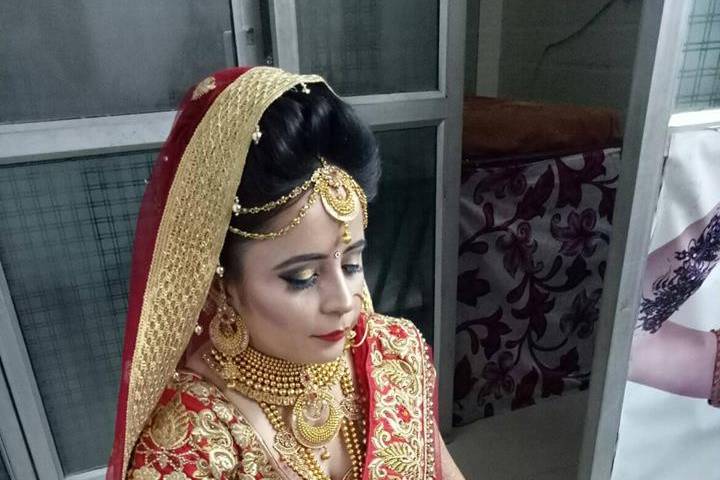 Bridal makeup