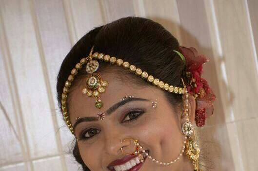 Bridal makeup