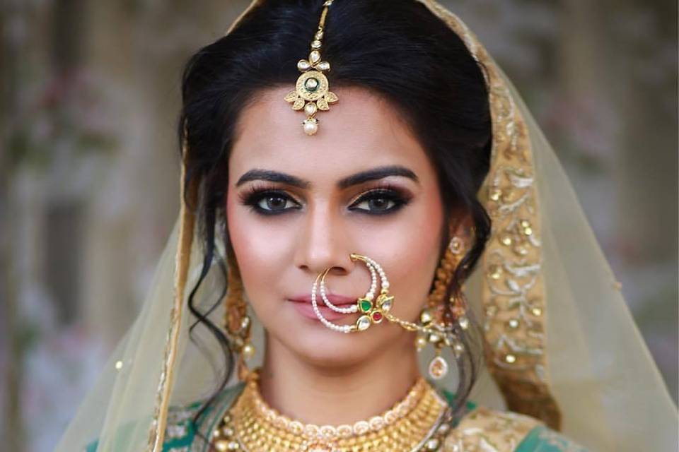 Muslim bridal look