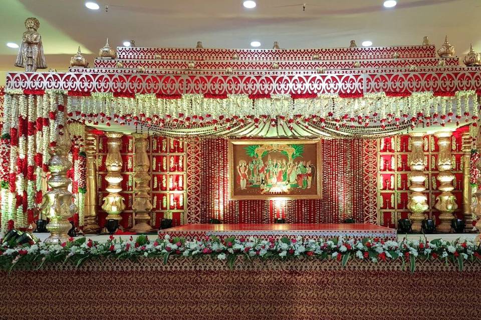 Grand wedding decor