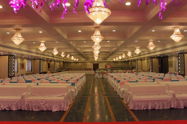 Kelkar Lawns & Banquet