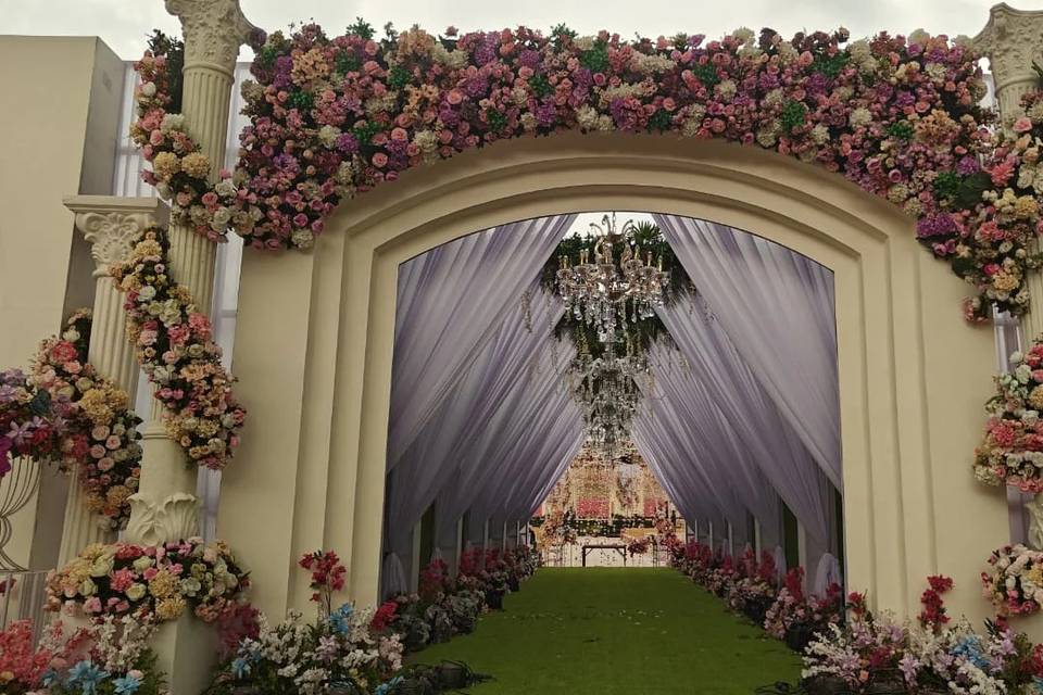 Entrance decor