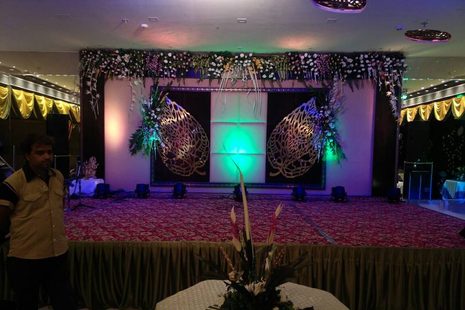 Decor and lighting