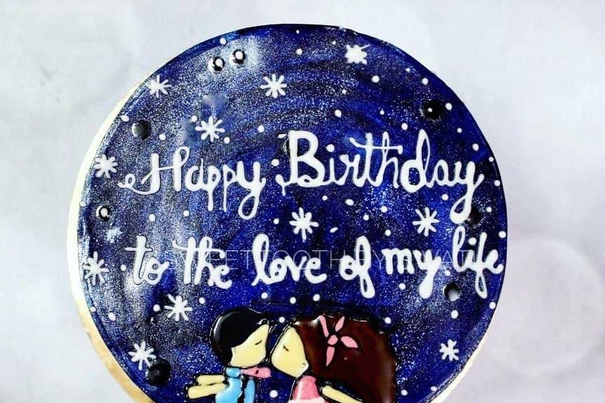 Customized cakes