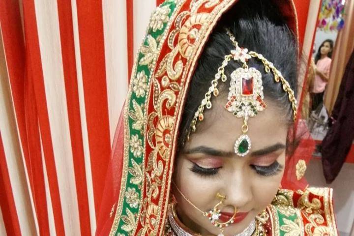 Bridal makeup