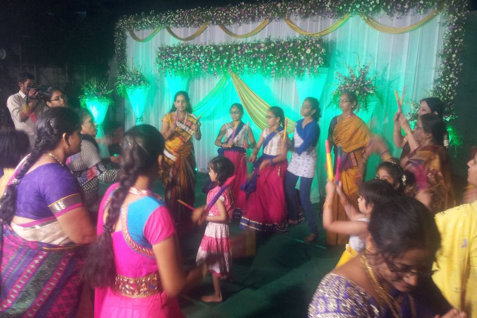 Kolatam & dandiya for weddings