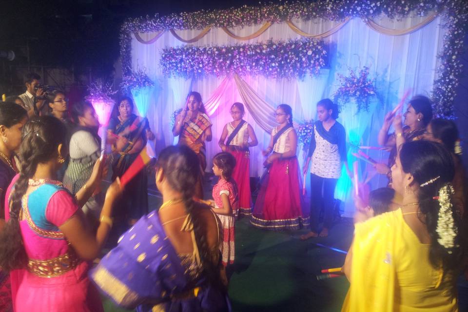 Kolatam & dandiya for weddings