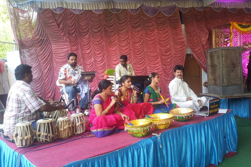 Kolatam & dandiya for weddings