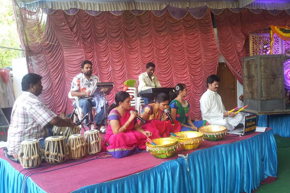 Kolatam & dandiya for weddings