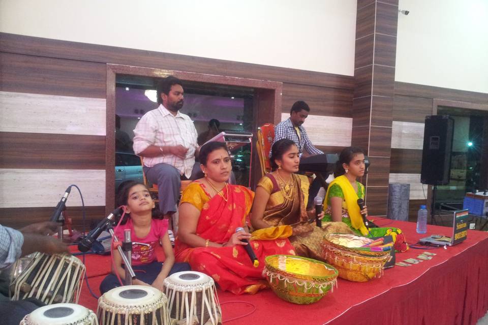 Kolatam & Dandiya For Weddings