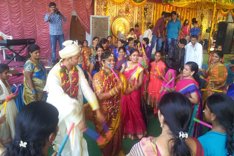 Kolatam & dandiya for weddings