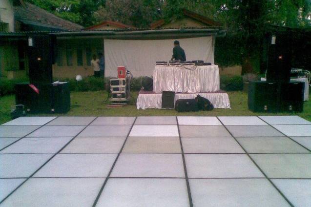 Wedding DJ