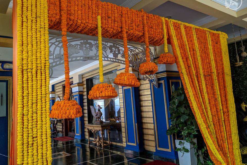 Entrance decor