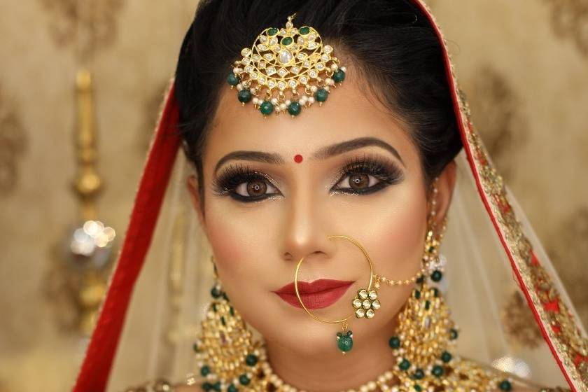 Simar K - Makeup Studio & Academy