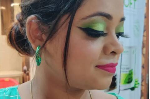 Party makeup