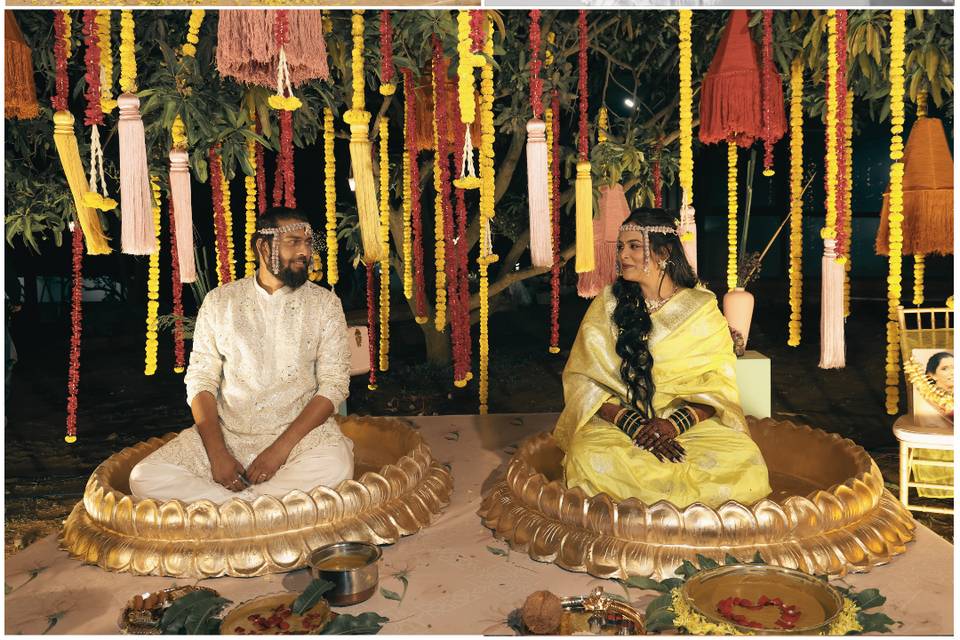 Haldi glows&florals