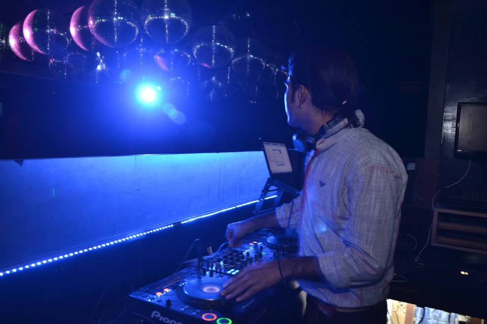 DJ Sachin Sagar