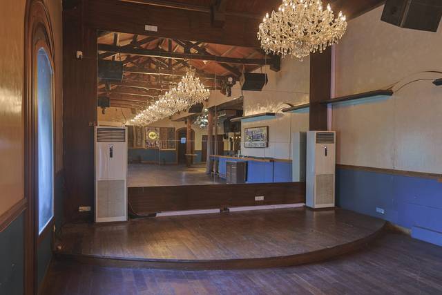 Banquet hallge decor